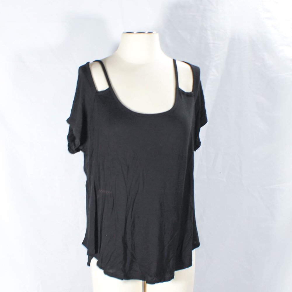 Black Cut Out Detail Top with Curved Side Hems Size Large Juniors